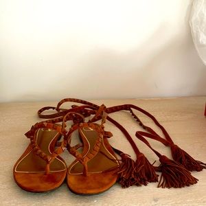 Valentino Rockstud brown suede thong sandals with gold hardware size 36